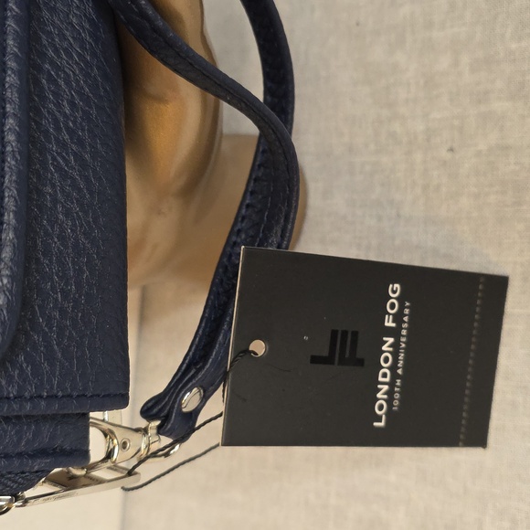 London Fog Pebbled Long Zip Wristlet - Picture 3 of 7